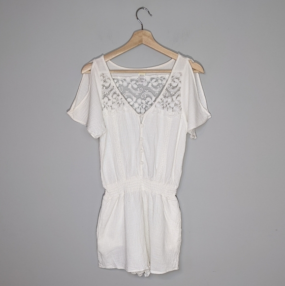 L*SPACE Meadow Romper Short Sleeve Lace V-Neck Jumpsuit White Button Size Small - Picture 4 of 15